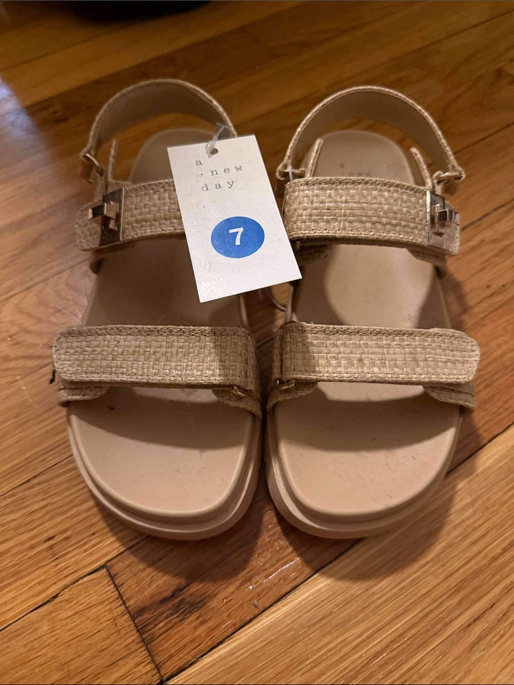 A New Day women’s ' Beige Textured Strap Sandals - Size 7